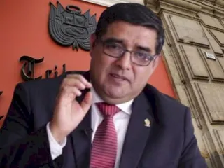 TC anula destitución de Víctor Rodríguez Monteza y ordena su retorno como fiscal supremo