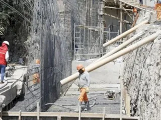 Hasta el 45% de obras públicas están paralizadas