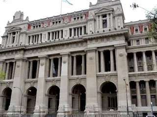 Justicia argentina deja vigente norma que deshace los límites a la compra de tierras por parte de extranjeros